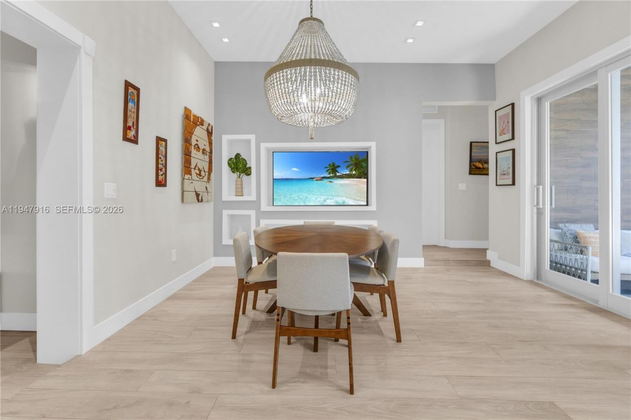 760 NE 115th St, Biscayne Park, FL 33161 Photo