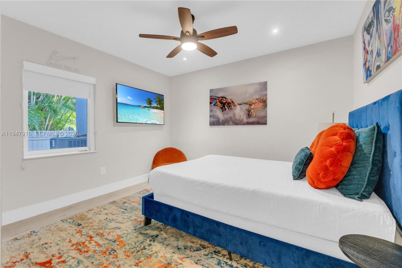 760 NE 115th St, Biscayne Park, FL 33161 Photo