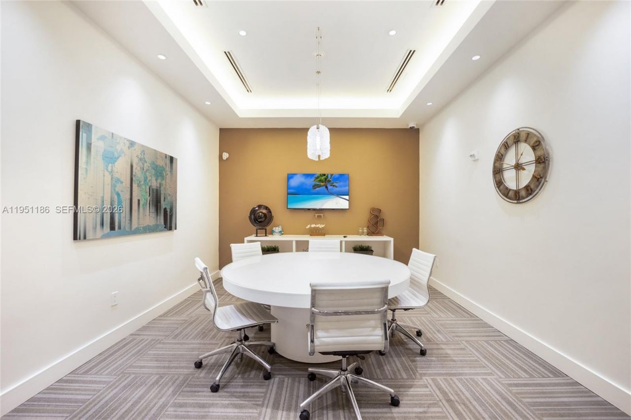 999 SW 1st Ave, Unit 1208, Miami, FL 33130 Photo