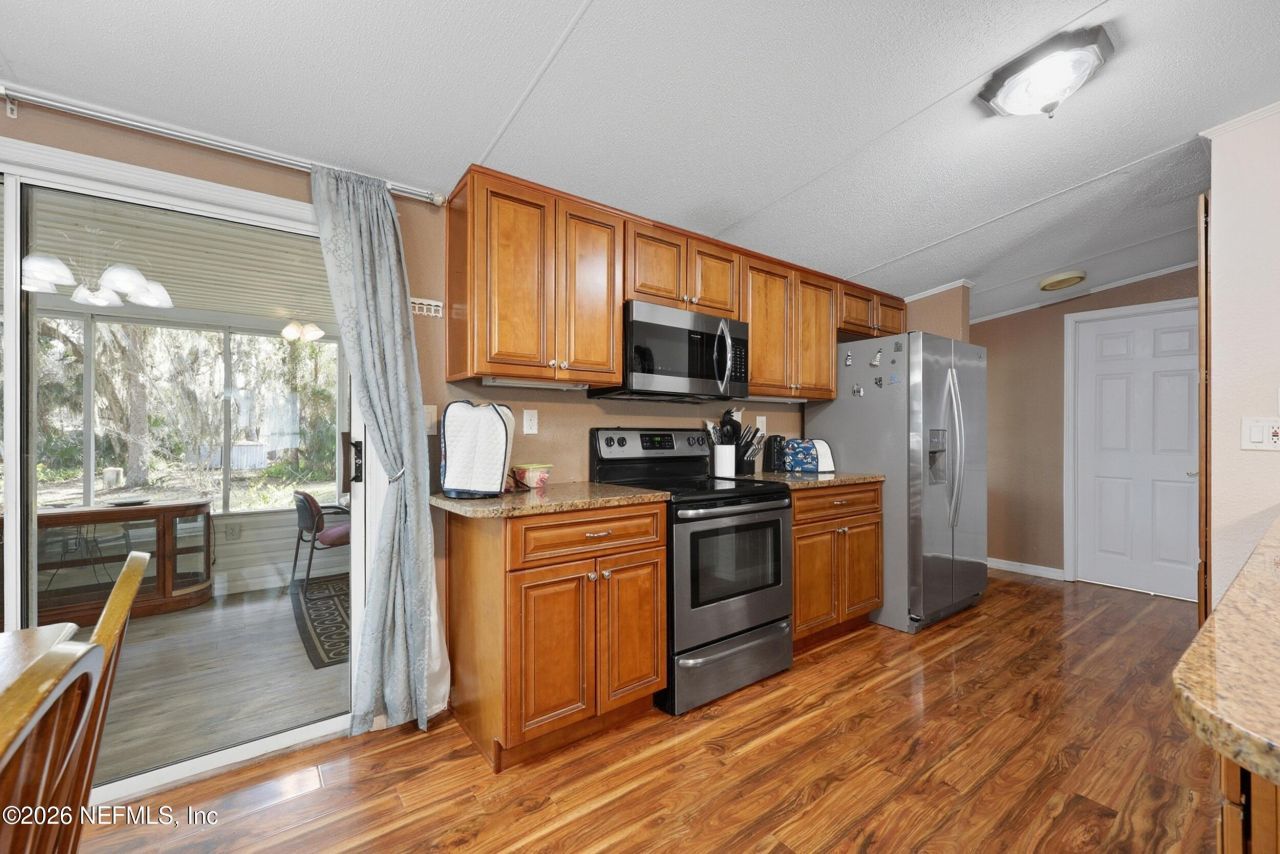 143 S Lake George Drive, Georgetown, FL 32139 Photo