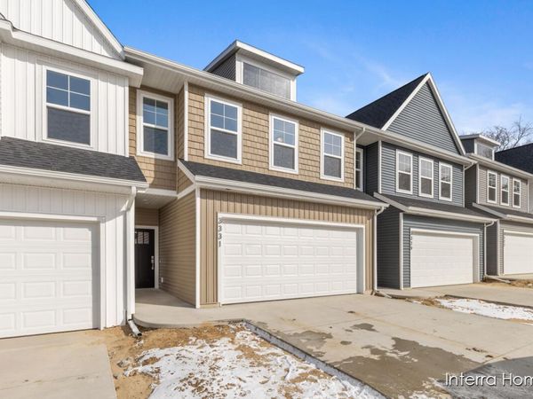 3331 Kings River Street SW, Unit 44, Wyoming, MI 49418