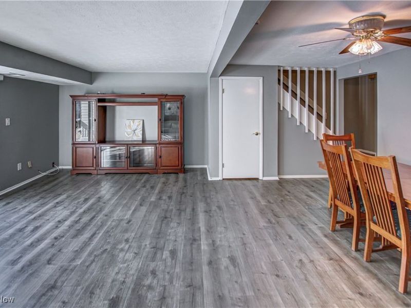 7436 Pine River Court, Unit C52, Middleburg Heights, OH 44130 Photo 12