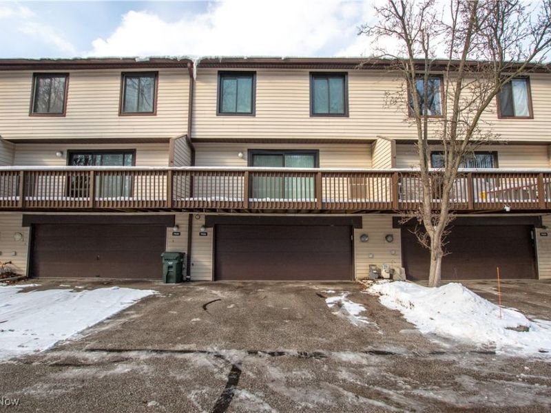 7436 Pine River Court, Unit C52, Middleburg Heights, OH 44130 Photo 32