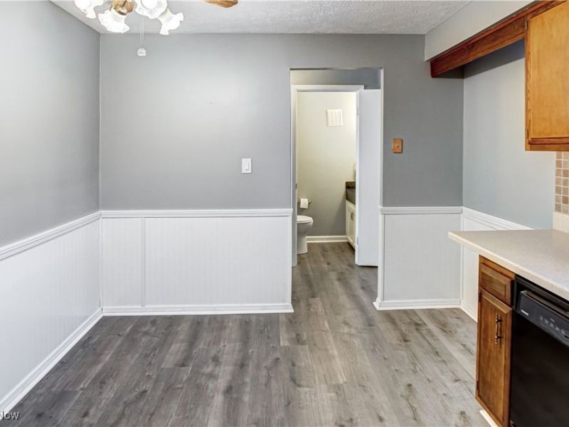 7436 Pine River Court, Unit C52, Middleburg Heights, OH 44130 Photo 4