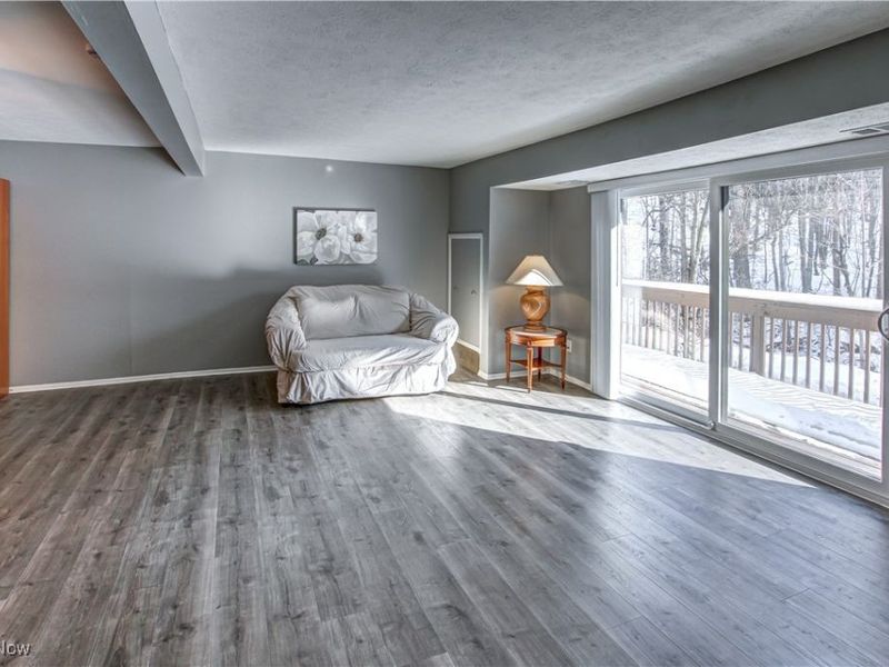 7436 Pine River Court, Unit C52, Middleburg Heights, OH 44130 Photo 9