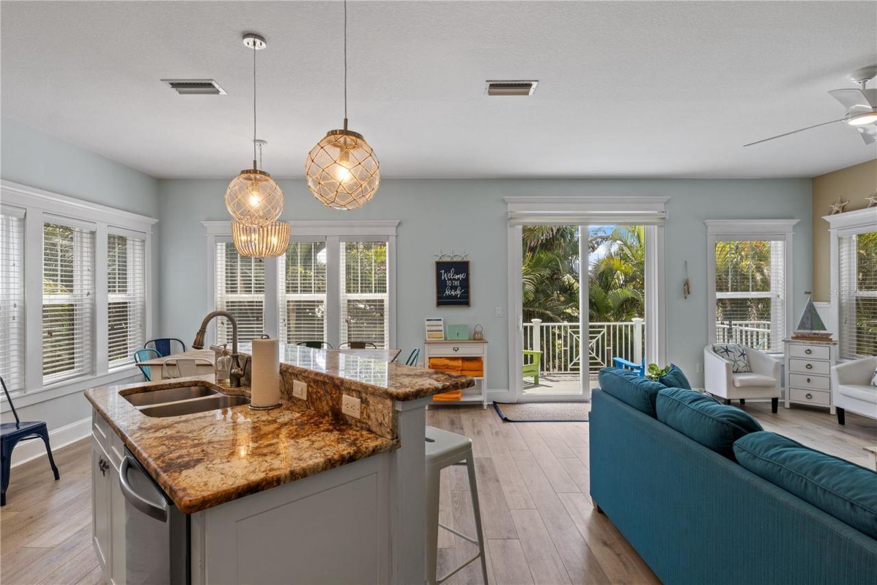 6908 Holmes Boulevard, Holmes Beach, FL 34217 Photo