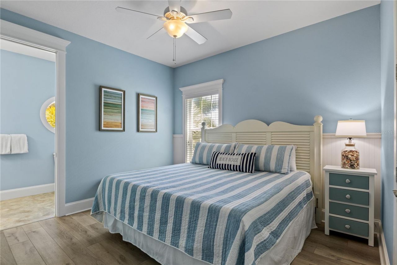 6908 Holmes Boulevard, Holmes Beach, FL 34217 Photo