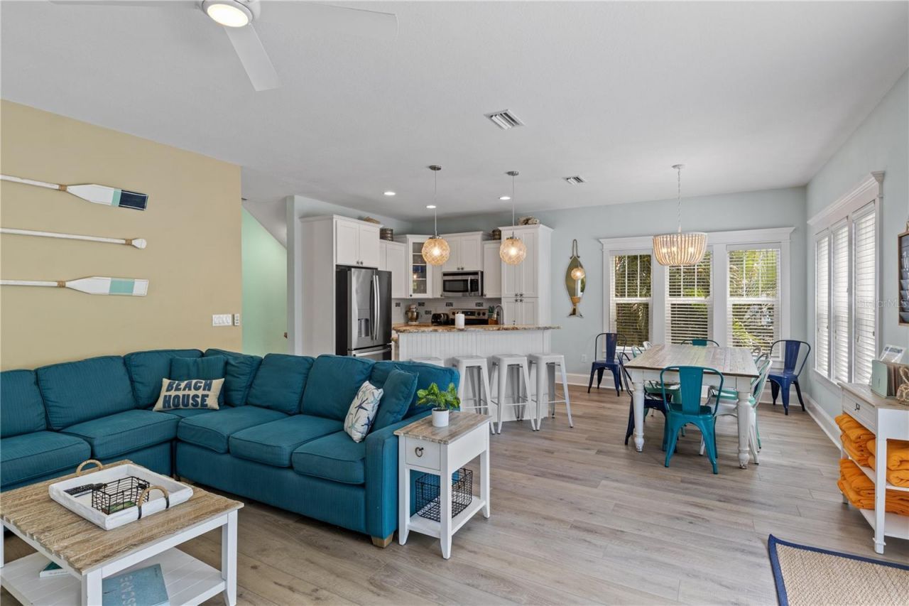 6908 Holmes Boulevard, Holmes Beach, FL 34217 Photo