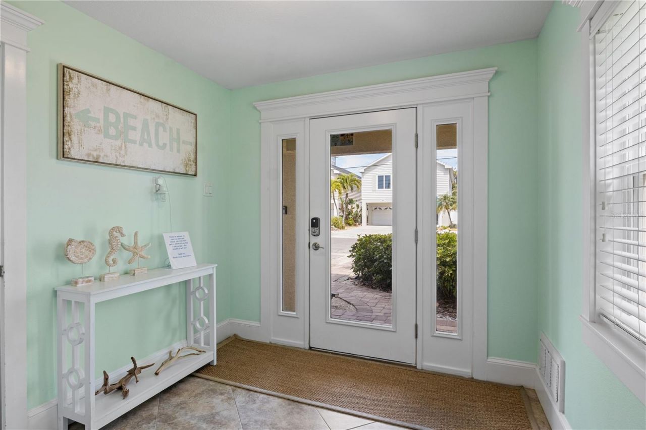 6908 Holmes Boulevard, Holmes Beach, FL 34217 Photo