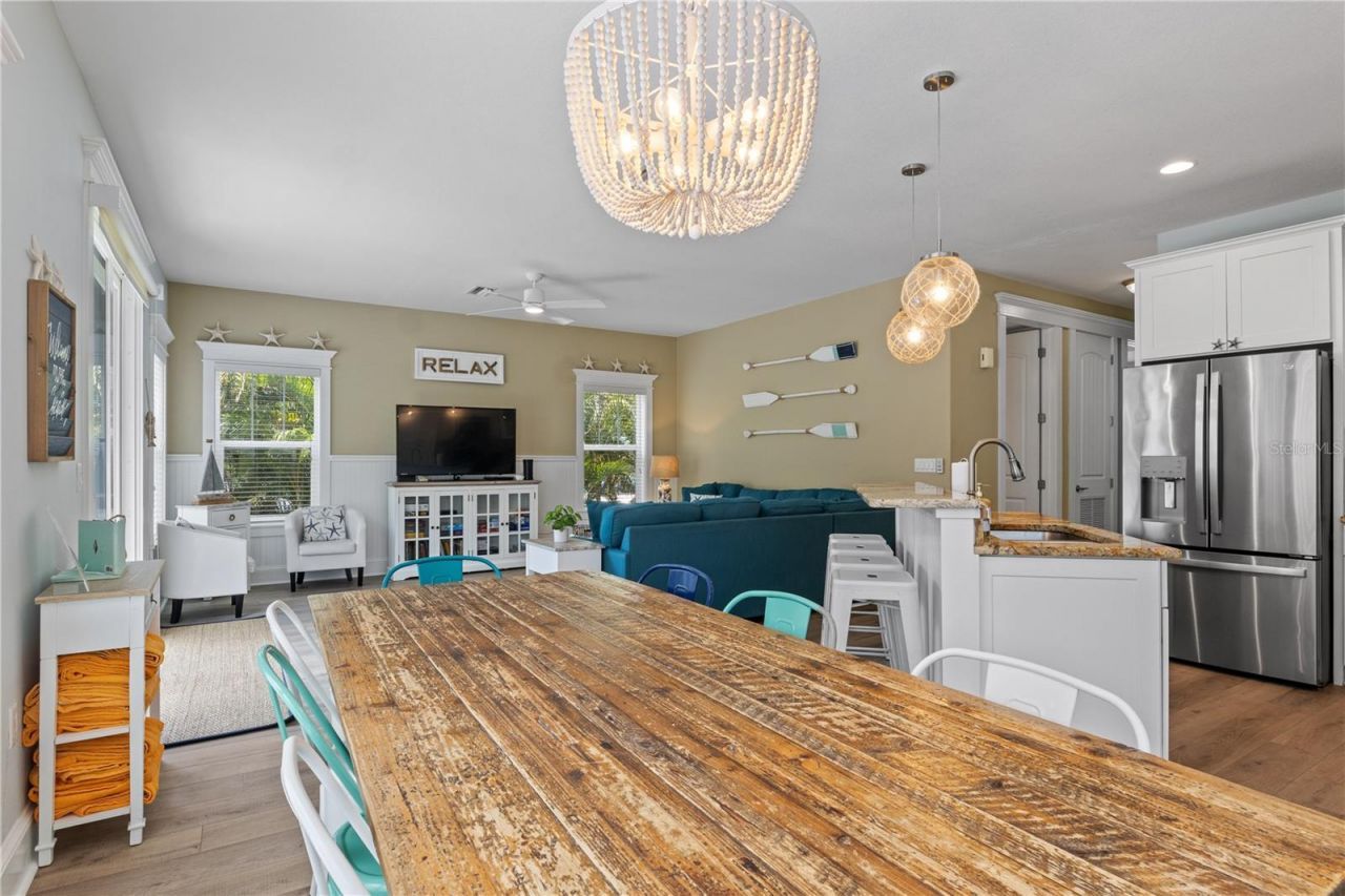 6908 Holmes Boulevard, Holmes Beach, FL 34217 Photo