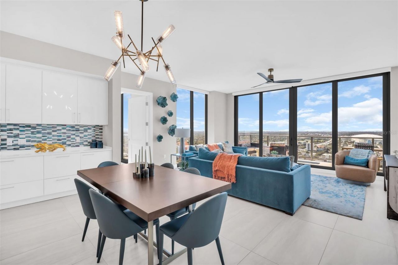 301 1st Street S, Unit 3306, Saint Petersburg, FL 33701 Photo