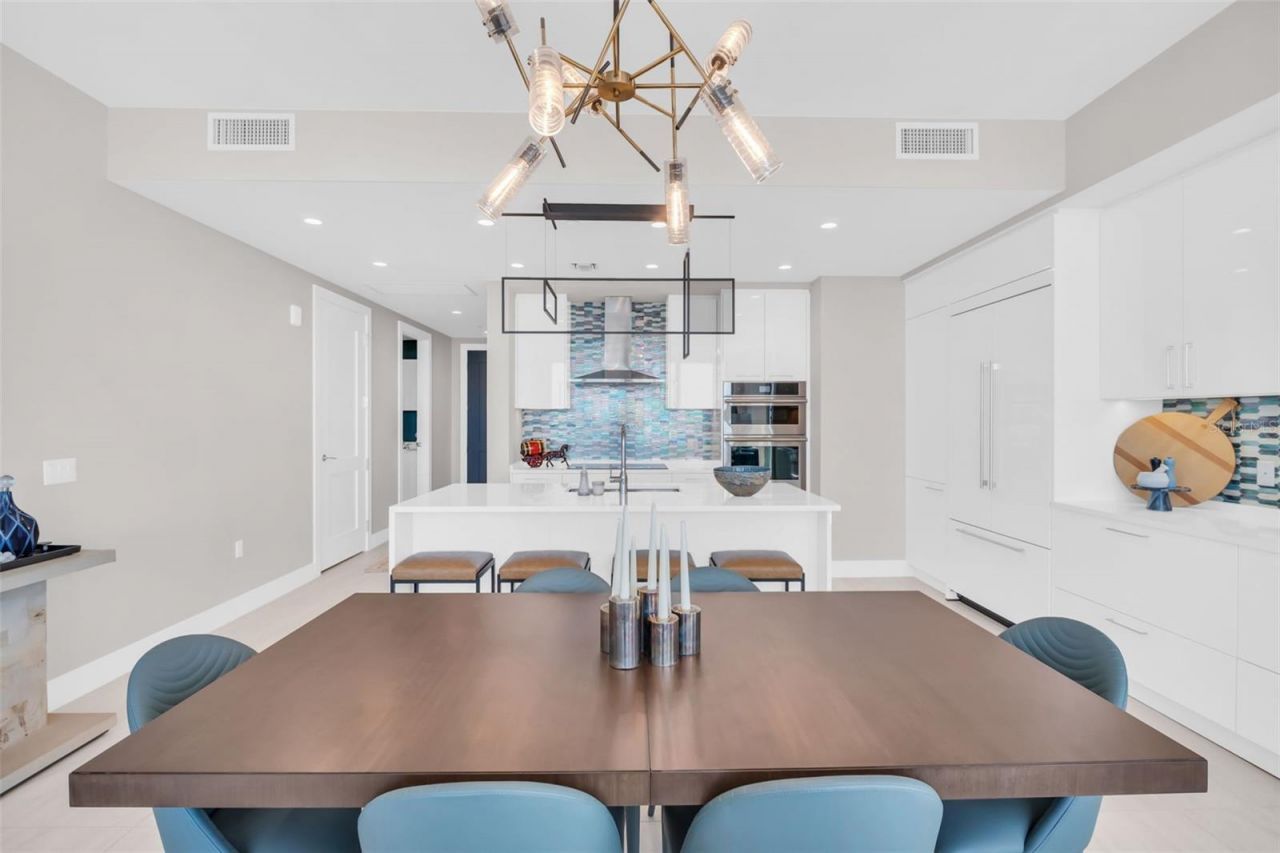 301 1st Street S, Unit 3306, Saint Petersburg, FL 33701 Photo