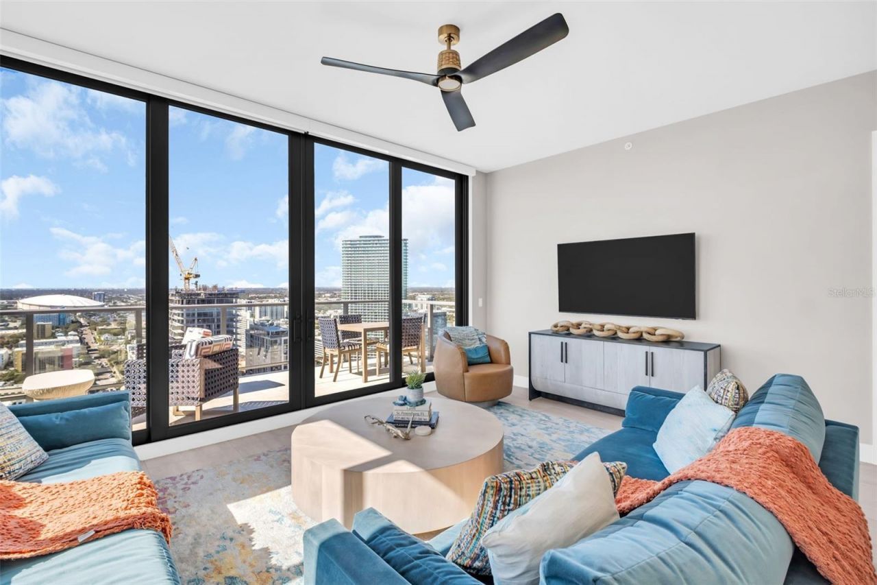 301 1st Street S, Unit 3306, Saint Petersburg, FL 33701 Photo