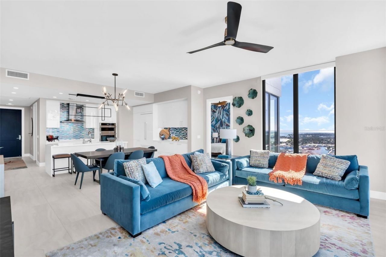 301 1st Street S, Unit 3306, Saint Petersburg, FL 33701 Photo