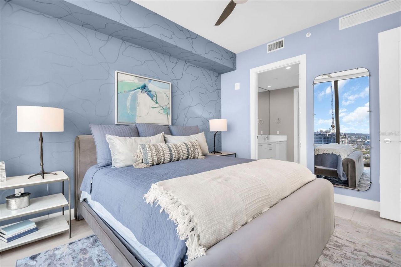 301 1st Street S, Unit 3306, Saint Petersburg, FL 33701 Photo