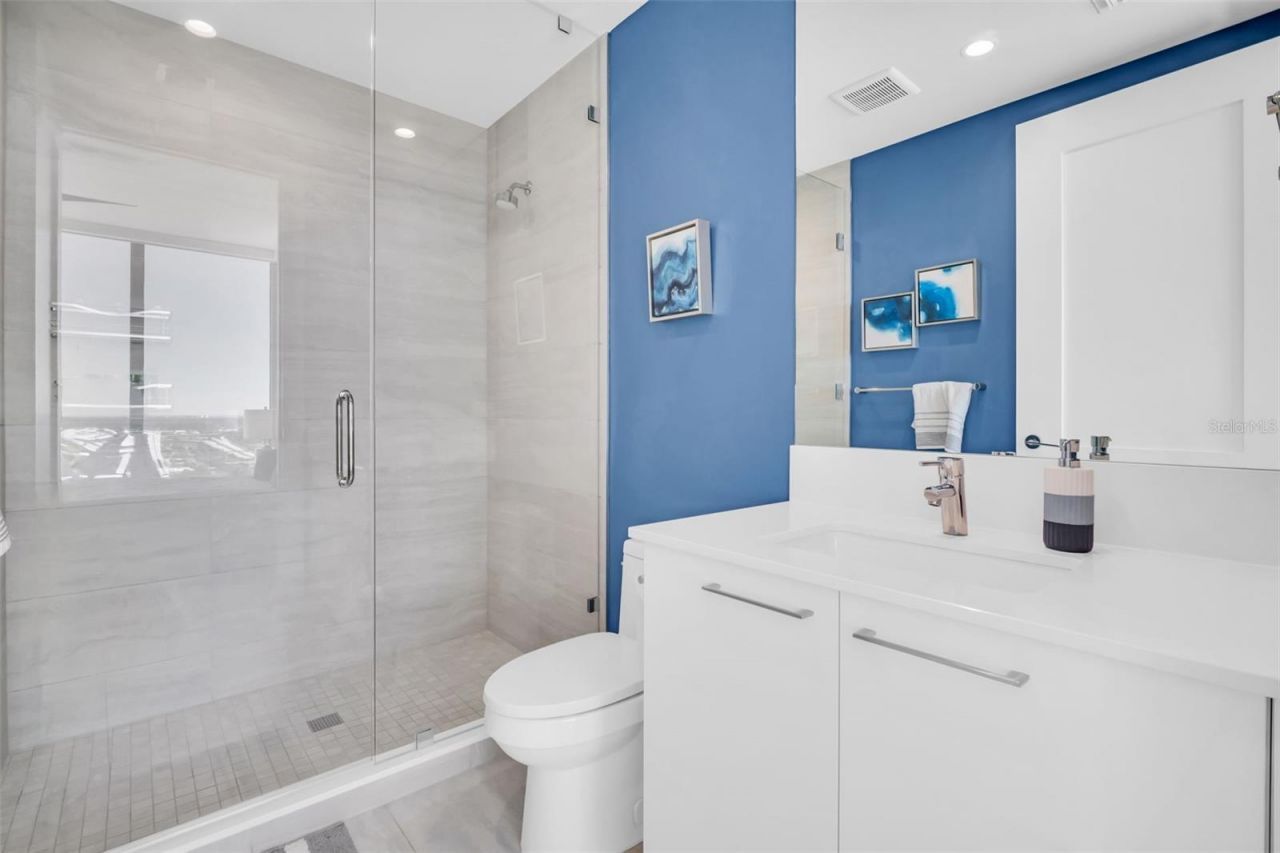 301 1st Street S, Unit 3306, Saint Petersburg, FL 33701 Photo