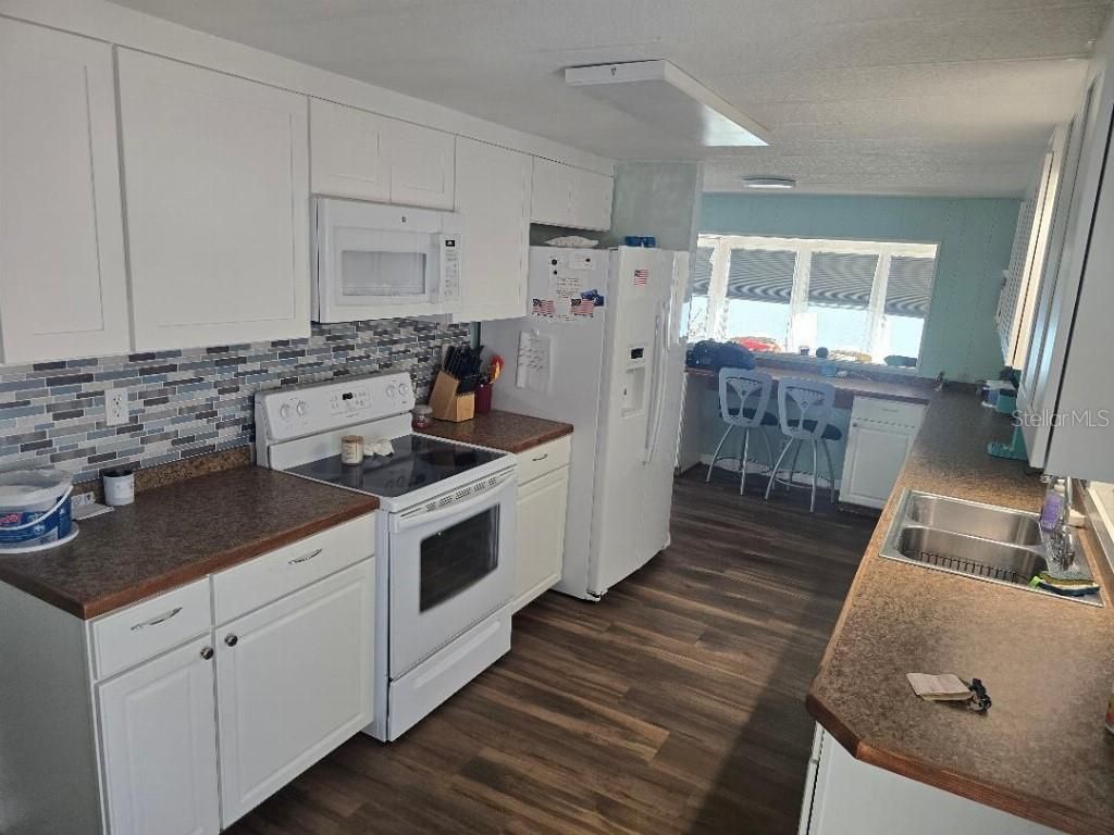 808 53rd Avenue E, Unit 117, Bradenton, FL 34203 Photo