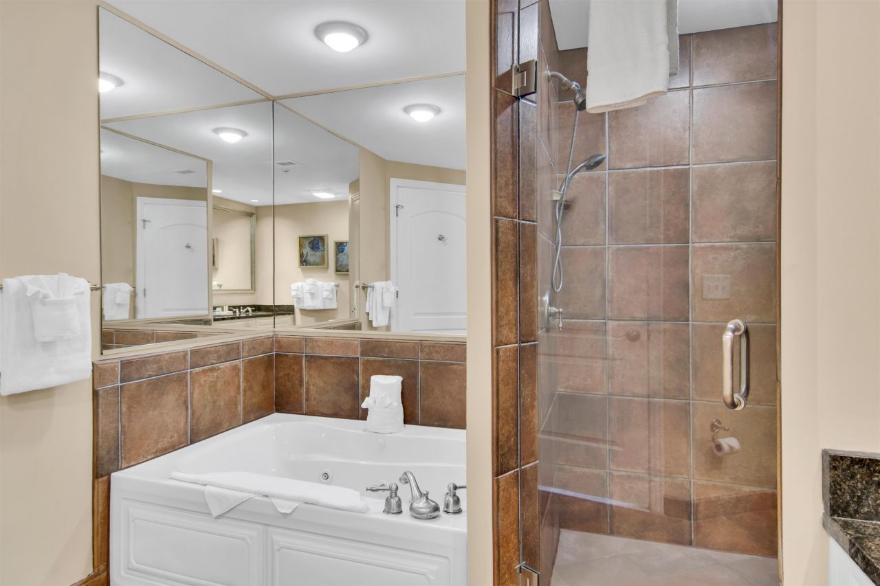 100 North Beach Blvd. Photo 17