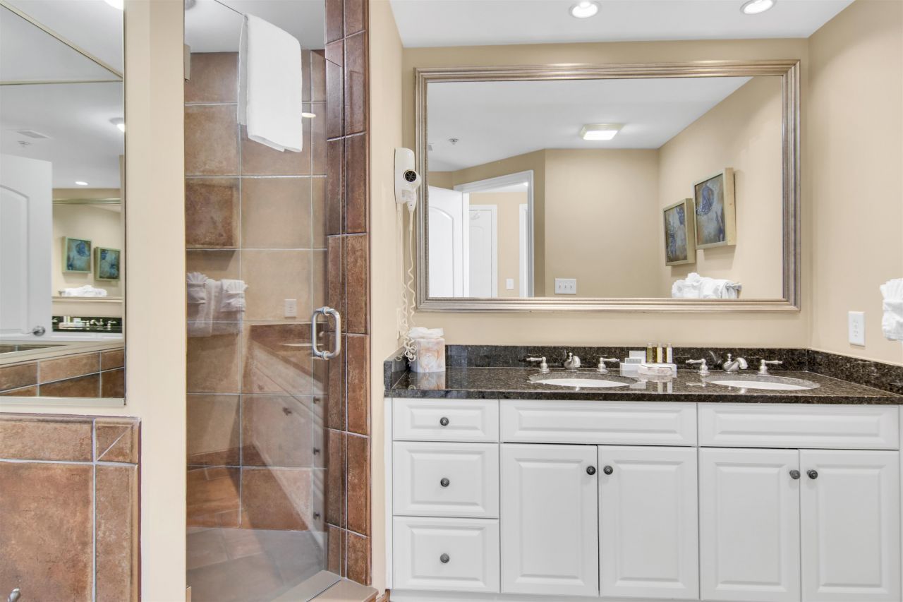 100 North Beach Blvd. Photo 18