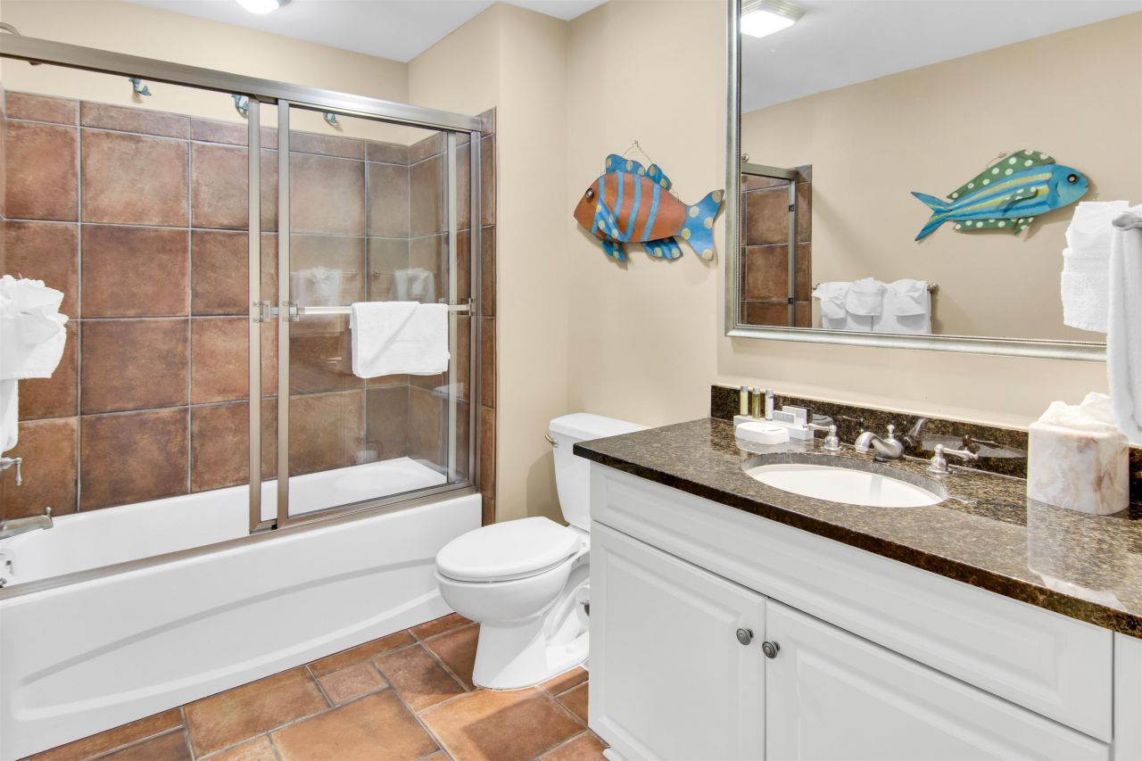 100 North Beach Blvd. Photo 23