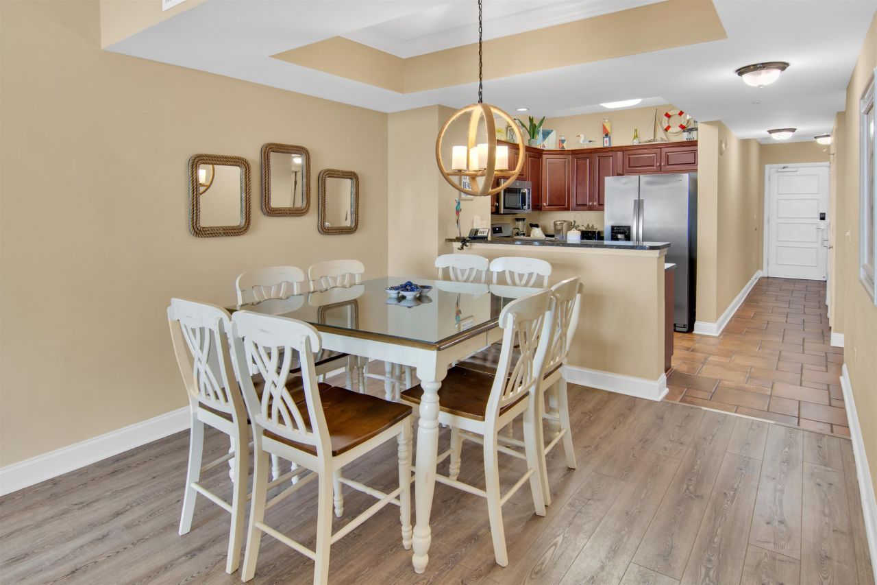 100 North Beach Blvd. Photo 9