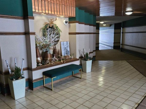 6710 Vernon Avenue S, Unit 209, Edina, MN 55436