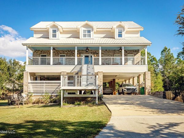 6316 Point Porteaux Road, Ocean Springs, MS 39564