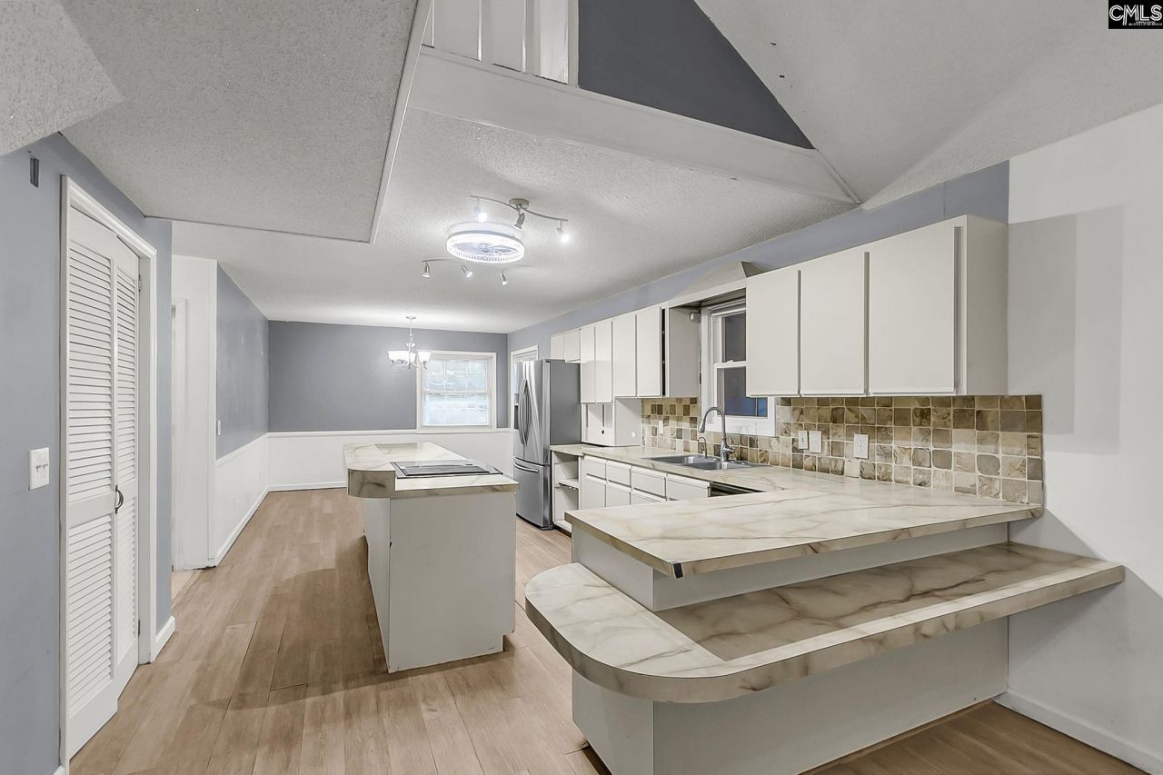 1677 Clearview Drive  Photo 10