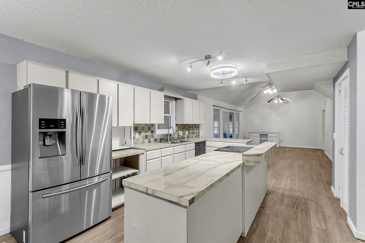 1677 Clearview Drive  Photo 11