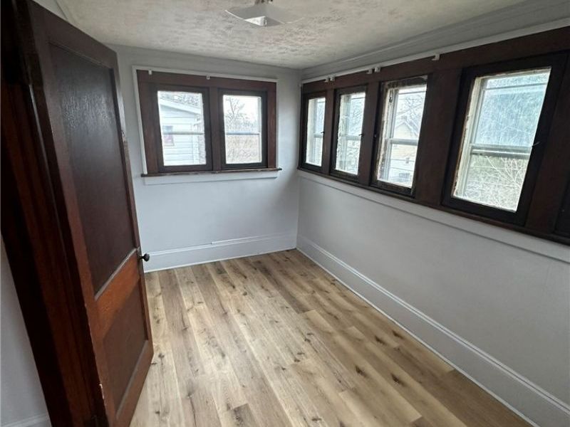 864 Forrest Drive, Akron, OH 44306 Photo 15