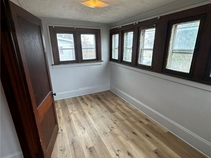 864 Forrest Drive, Akron, OH 44306 Photo 16