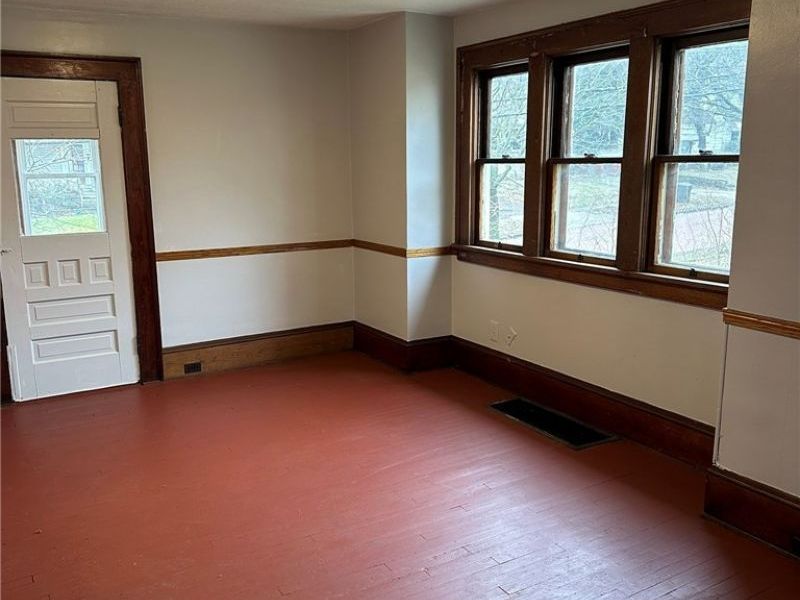 864 Forrest Drive, Akron, OH 44306 Photo 3