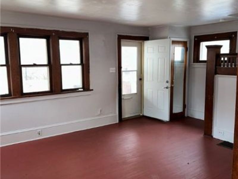 864 Forrest Drive, Akron, OH 44306 Photo 7