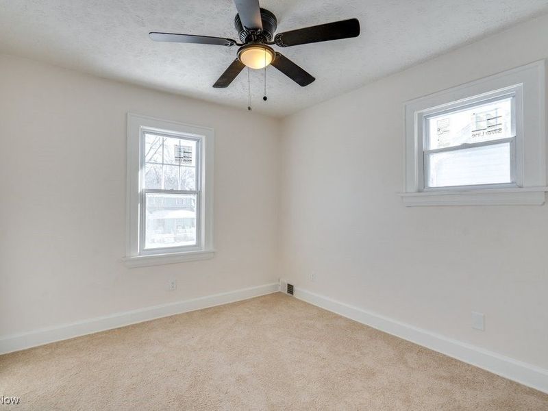 1068 Elbon Road, Cleveland, OH 44121 Photo 20