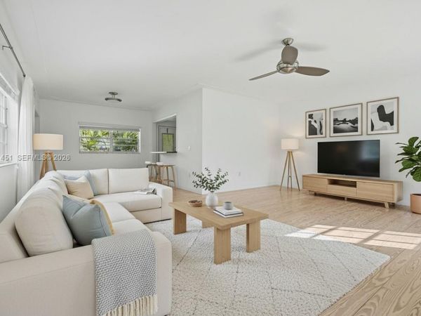 73 Edgewater Dr, Unit 3, Coral Gables, FL 33133