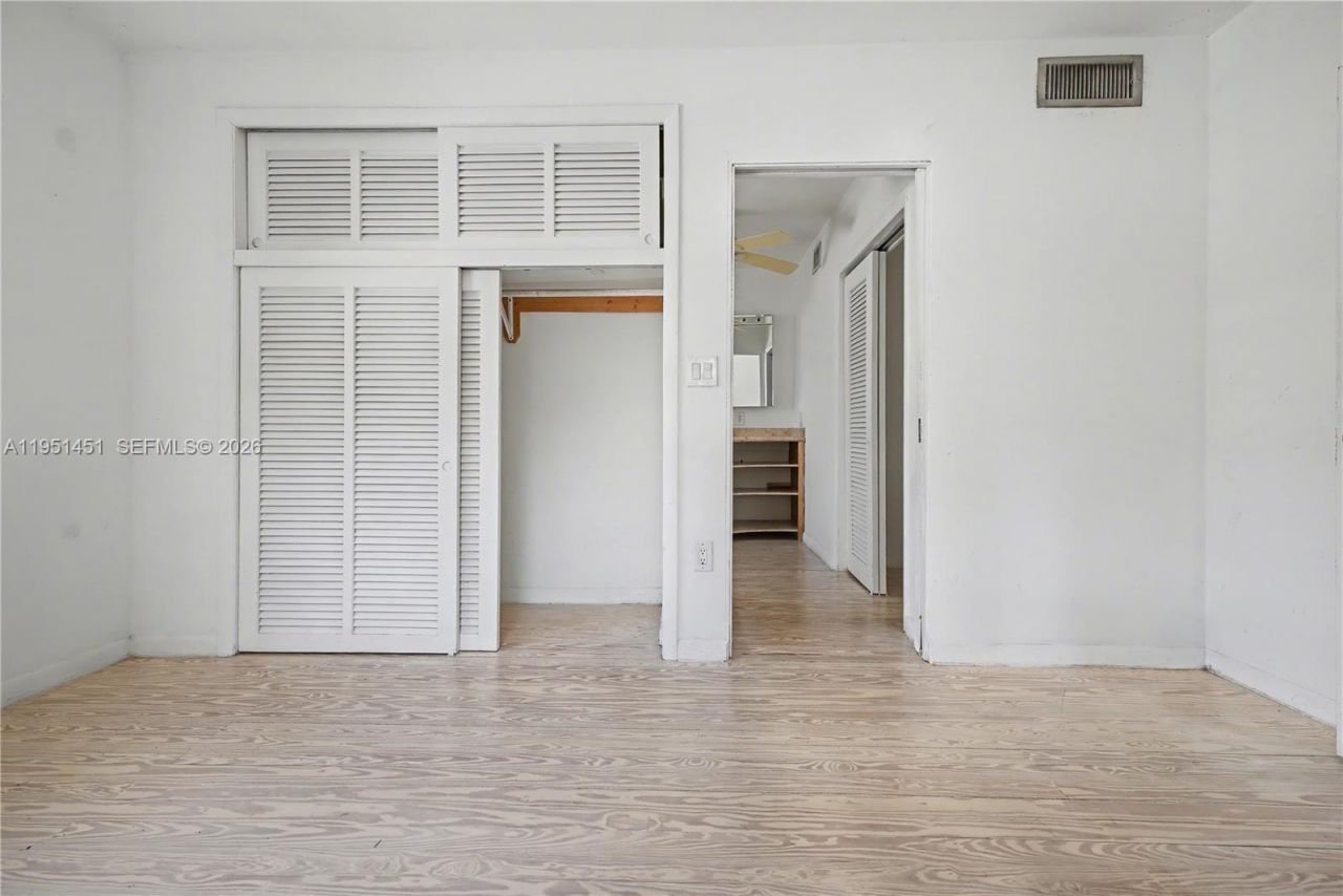 73 Edgewater Dr, Unit 3, Coral Gables, FL 33133 Photo