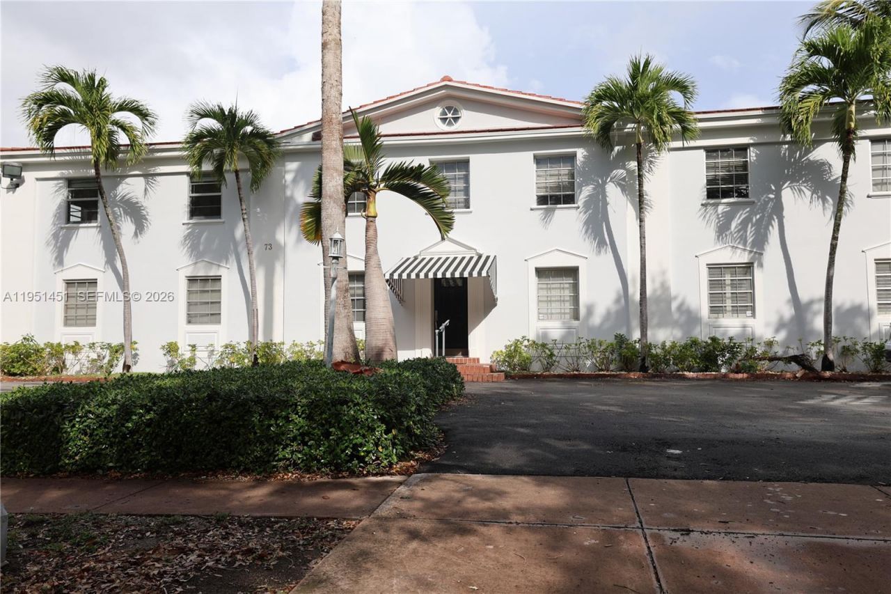 73 Edgewater Dr, Unit 3, Coral Gables, FL 33133 Photo