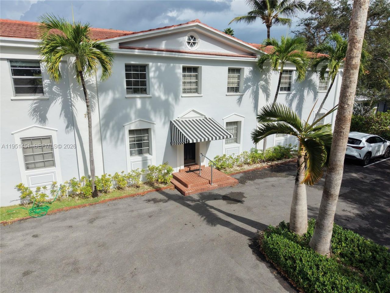 73 Edgewater Dr, Unit 3, Coral Gables, FL 33133 Photo