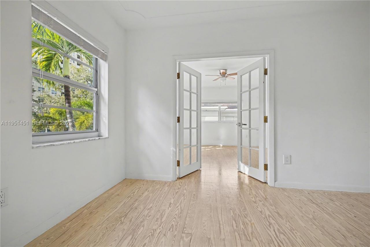 73 Edgewater Dr, Unit 3, Coral Gables, FL 33133 Photo