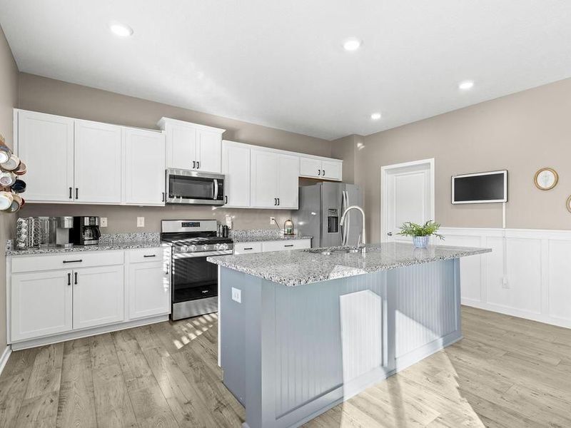 373 Kells Court W, Newark, OH 43055 Photo 14