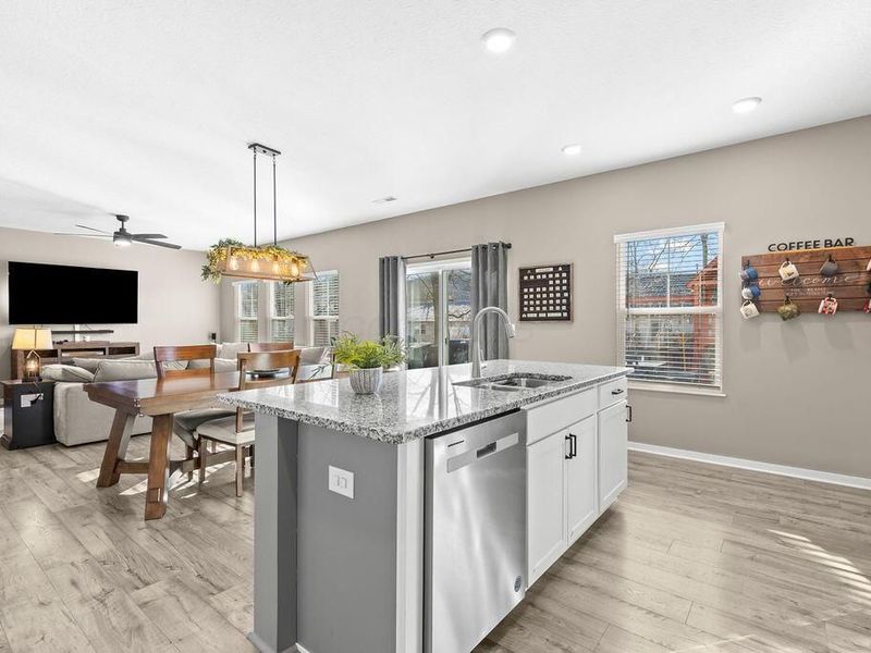 373 Kells Court W, Newark, OH 43055 Photo 17