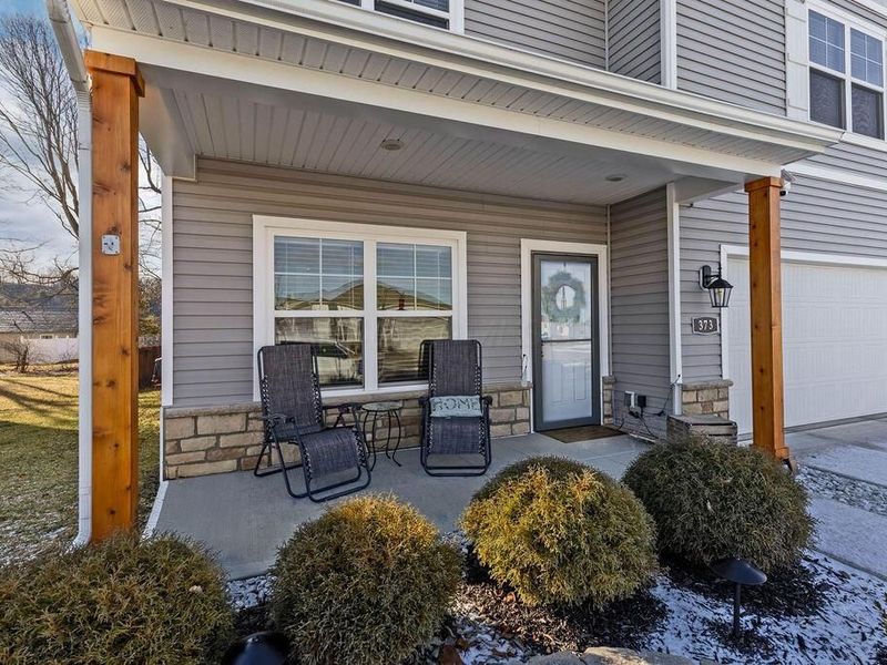 373 Kells Court W, Newark, OH 43055 Photo 2