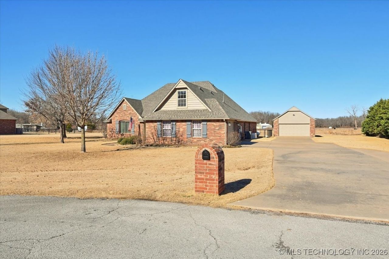 24383 E 145th Street S, Coweta, OK 74429 Main Photo