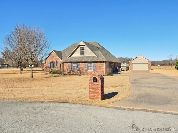 24383 E 145th Street S, Coweta, OK 74429