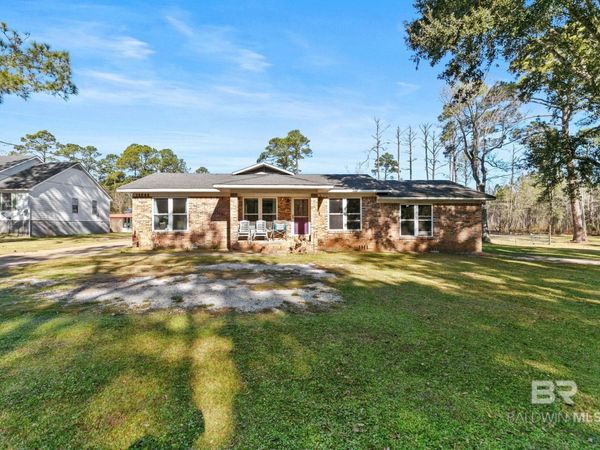 13545 Lyons Avenue, Bayou La Batre, AL 36509