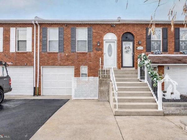 10732 PELLE CIRCLE, PHILADELPHIA, PA 19154