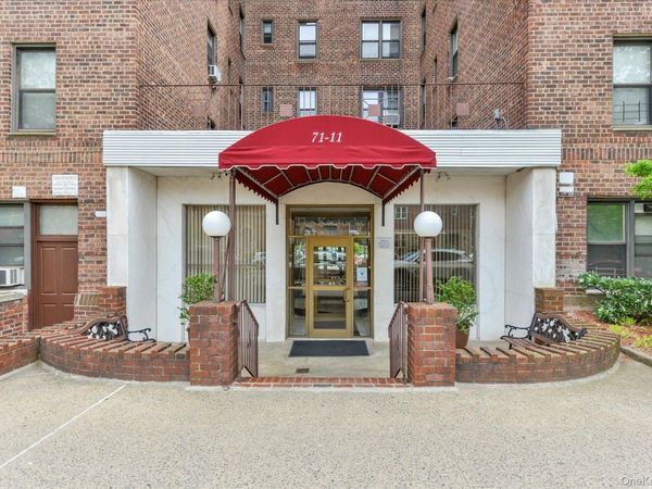 71-11 Yellowstone Boulevard, Unit 4A, Forest Hills, NY 11375