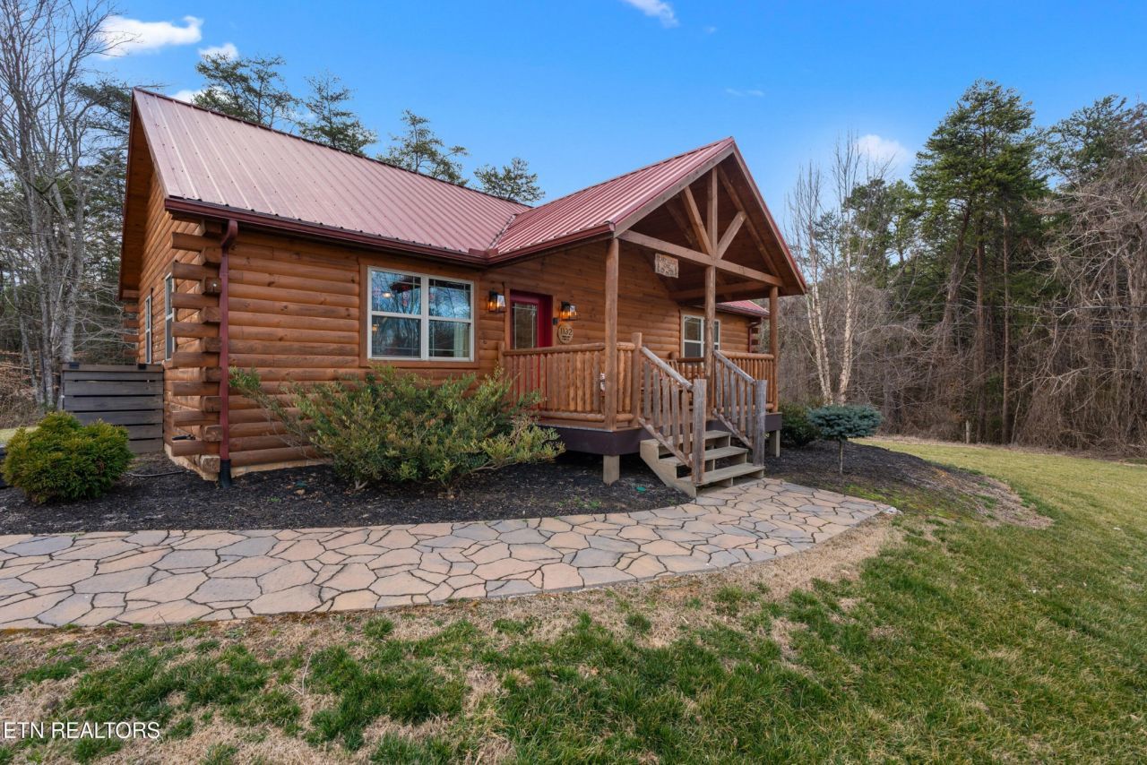 1132 Pinyon Circle, Sevierville, TN 37863 Main Photo