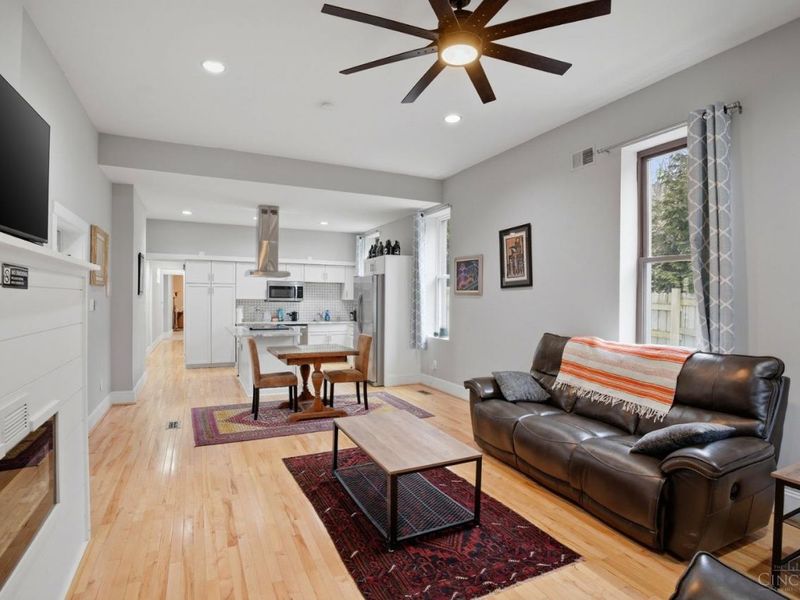 132 Winkler Street, Cincinnati, OH 45219 Photo 6