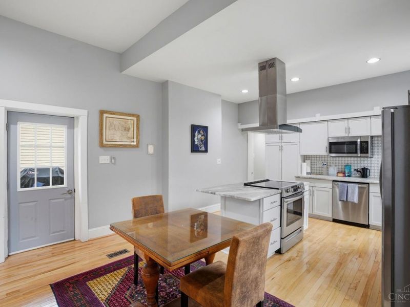 132 Winkler Street, Cincinnati, OH 45219 Photo 8